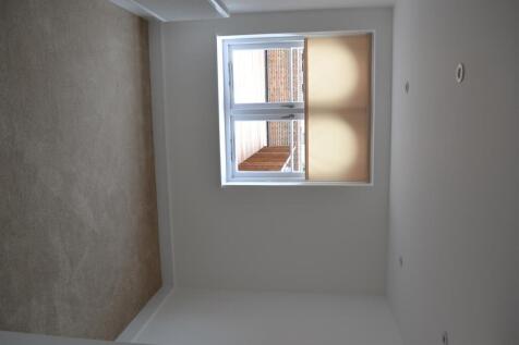 Flat 18, Brigg House (6).JPG