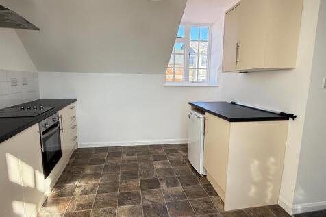 Kitchen 3.jpg