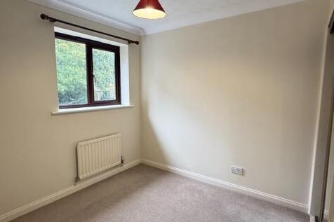 Bedroom 2.jpg