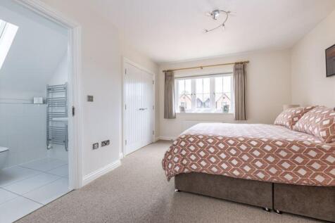 Bedroom to En Suite