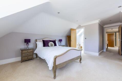 Bedroom 2 - Photo 8