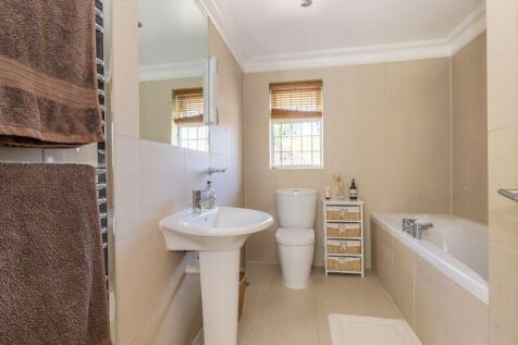 Matser En Suite - Photo 16