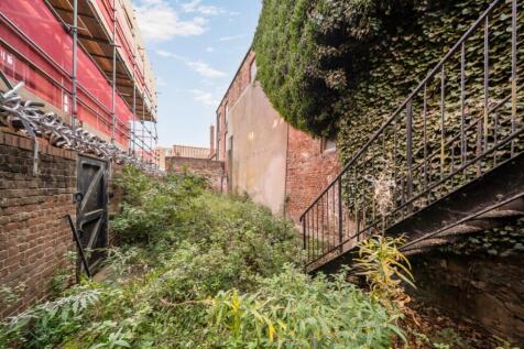 1373395-6-6900a3947ed92