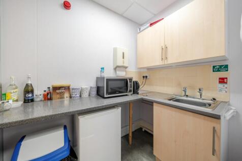 1361525-4-68e4e7b5a8a99