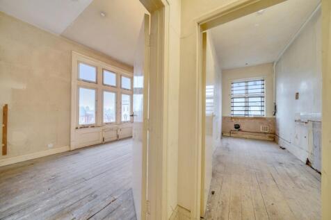 1369054-9-68eec36d99c33