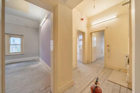 1369054-7-68eec2a3863d9