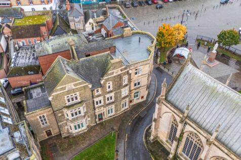 1369054-10-68eed73ee2421-ARW