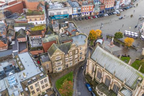 1369054-11-68eed7adf24ff-ARW