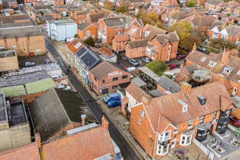 1374447-13-6904a7692cd4c-ARW-1