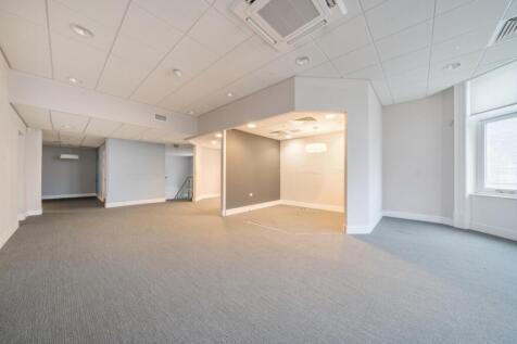 1369054-18-68eec69487455