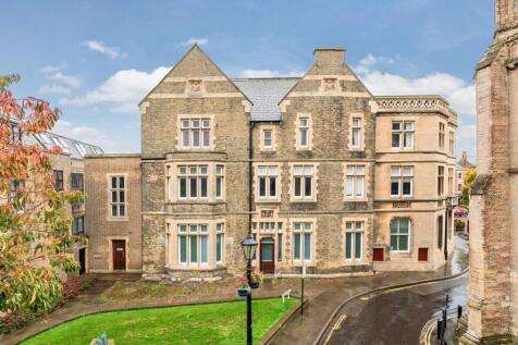 -68ef8cc6a55fe-l-1369054-2-68eed82e111b7