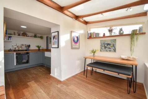 Dining room/kitchen