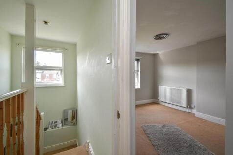 Bedroom/stairs