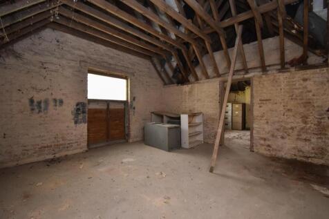 Coach house