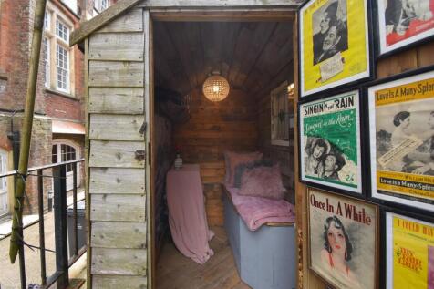 Shed