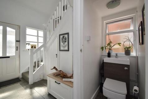 Entrance hall &amp; W/C