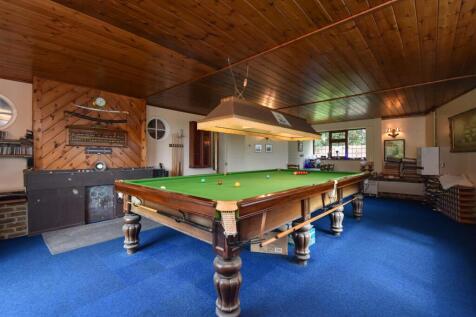 Snooker room