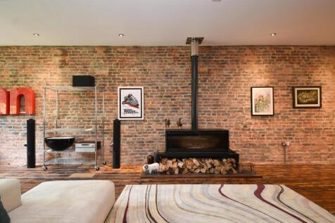 Open plan living space 1st floor