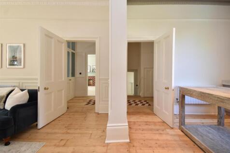 Living room &amp; kitchen