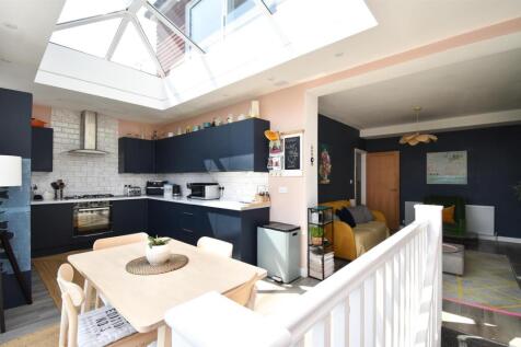 Kitchen/diner/living space