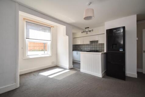 Living room/kitchen