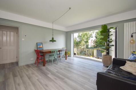 Living room (annexe)