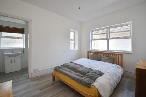 Bedroom (annexe)