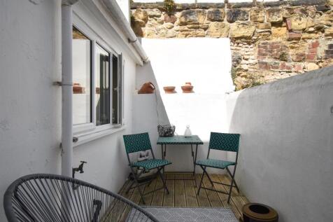 Courtyard garden