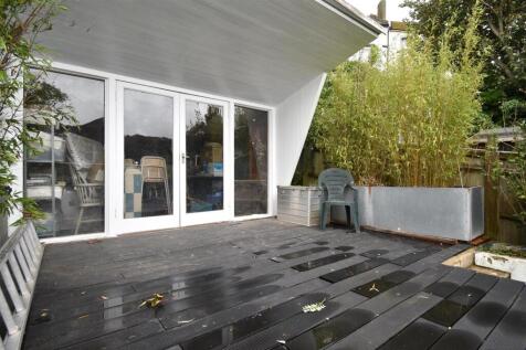 Garden studio