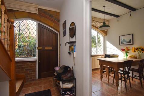 Entrance hall &amp; kitchen