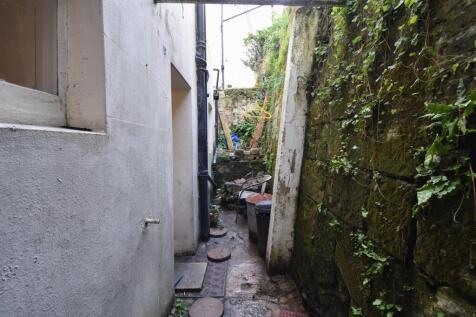 Rear courtyard