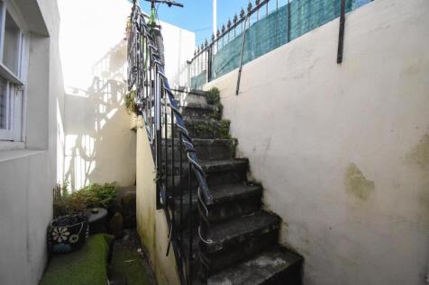 Front coutyard