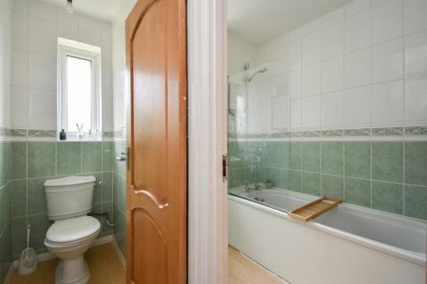 Bathroom &amp; W/C