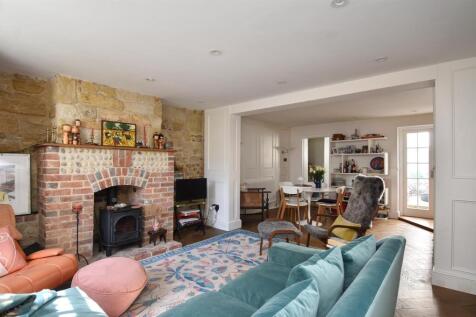 Living &amp; dining space