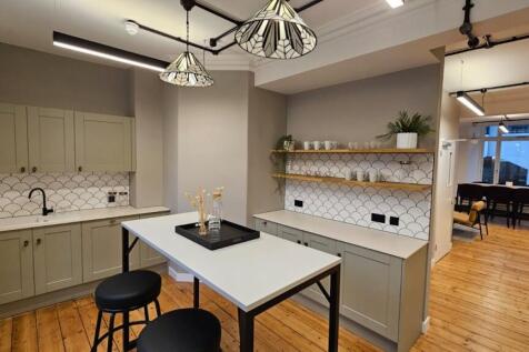2bd0b98607974623874cea6121df7104.jpg