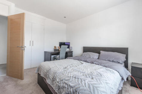 Master Bedroom-1