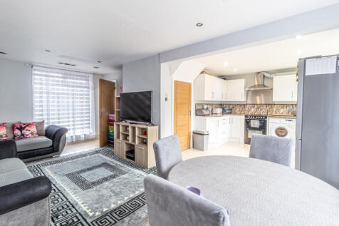 Living / Kitchen