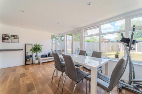 Dining/Family Room