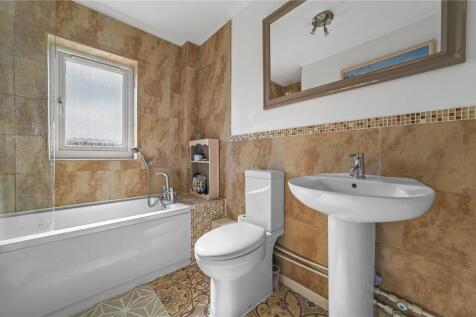 Famiily Bathroom