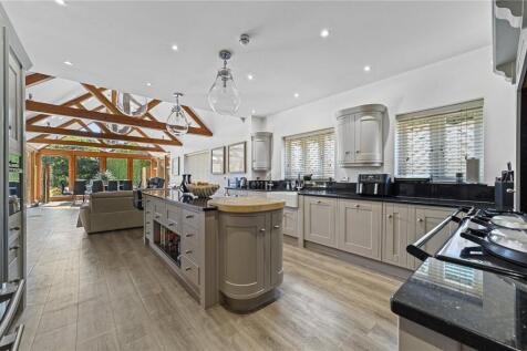Kitchen Family Room