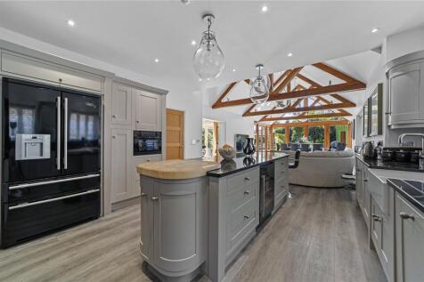 Kitchen Family Room