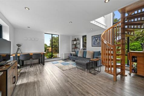 Family/Dining Room