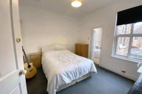 Bedroom 001c