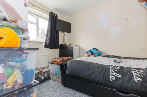 Second double bedroom