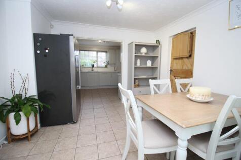 Dining Area/Kitchen