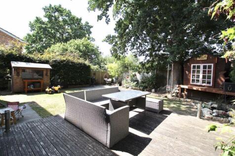 Entertainment Deck