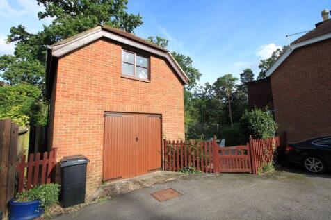 Garage/Parking