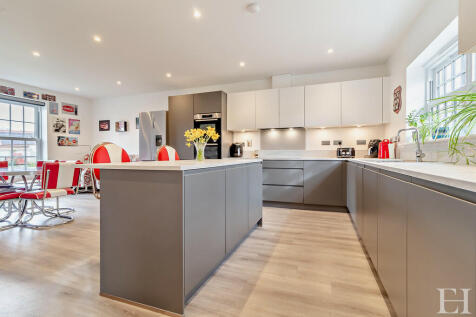 8587091-interiorw...