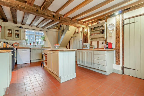 8594344-interior0...