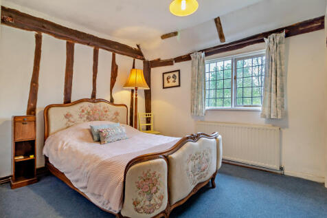 8594344-interior1...